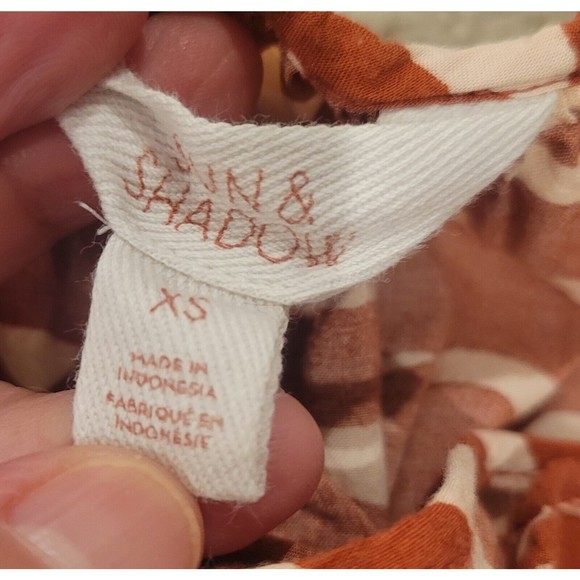 Sun & Shadow Shark Bite Tank With Adjustable Straps Size XSmall Orange white - Picture 4 of 7